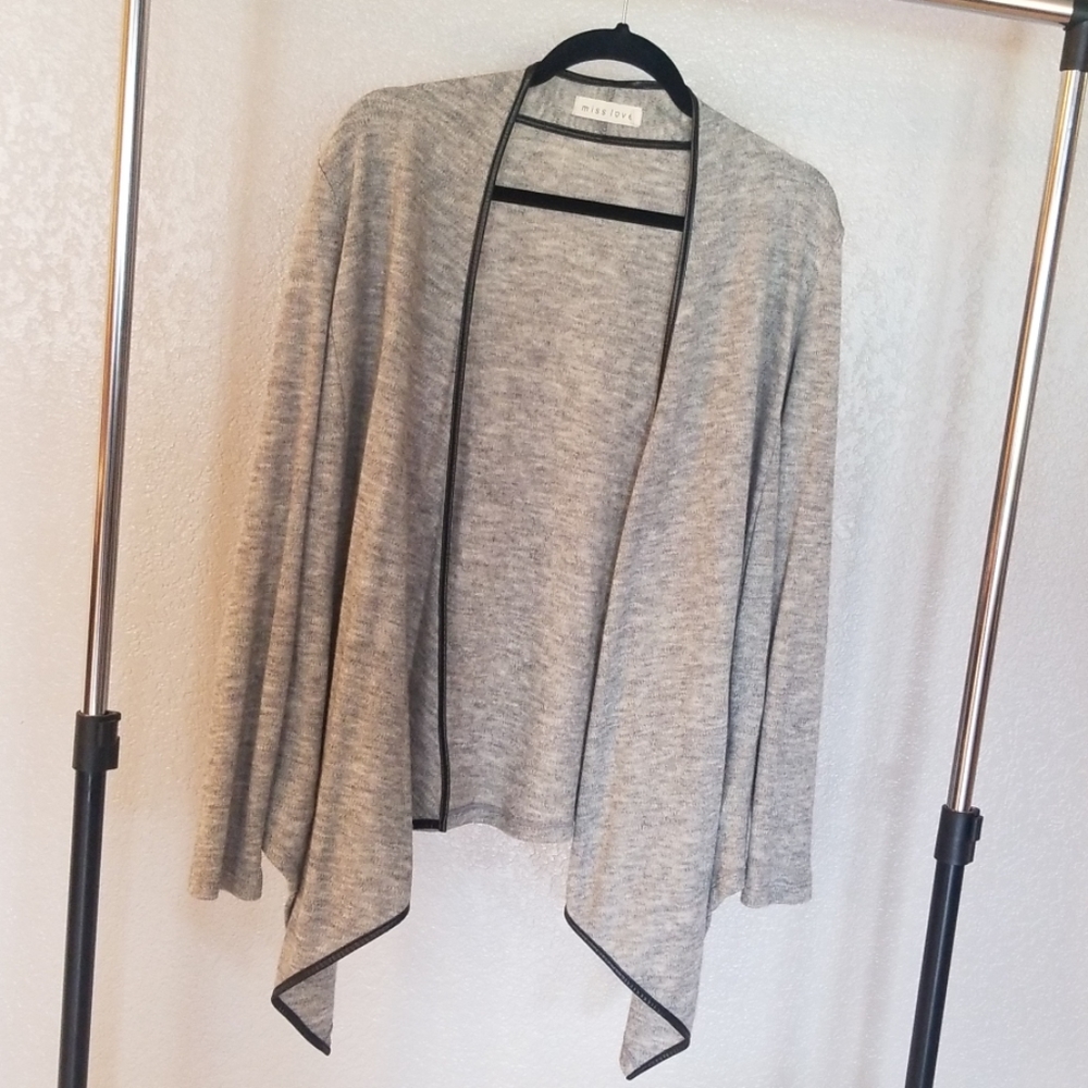 Women's cardigan